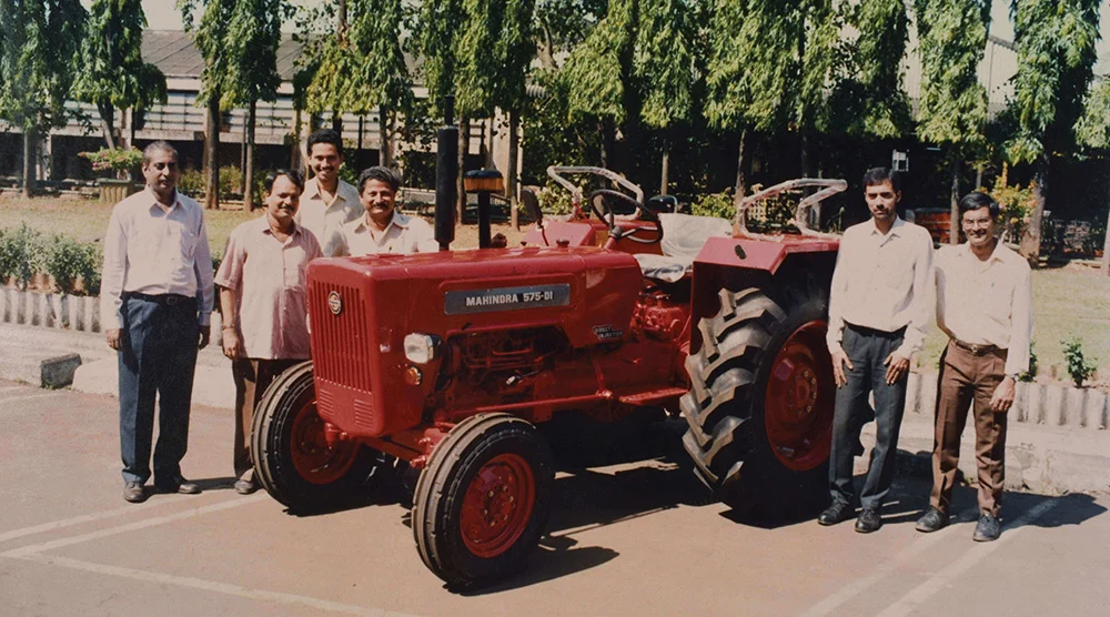 Mahindra 575 DI Tractor Photo