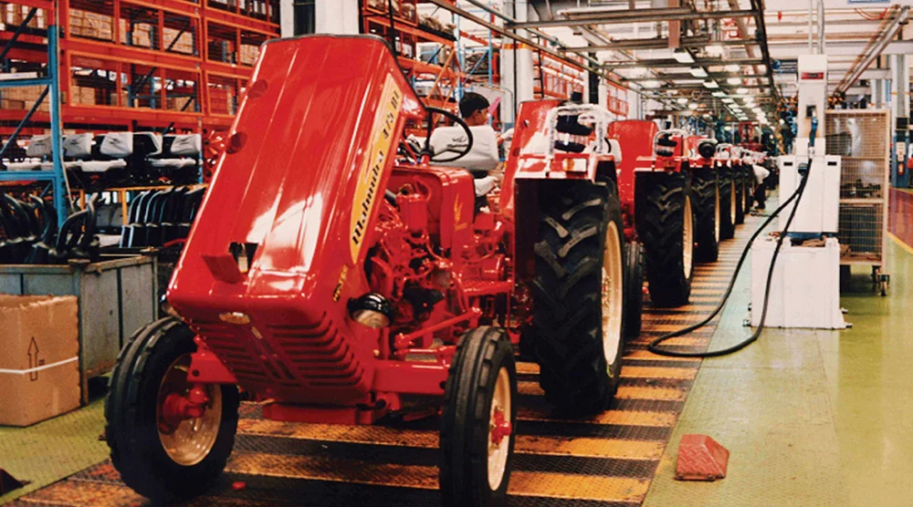 Mahindra Tractor Assembly Line Photo
