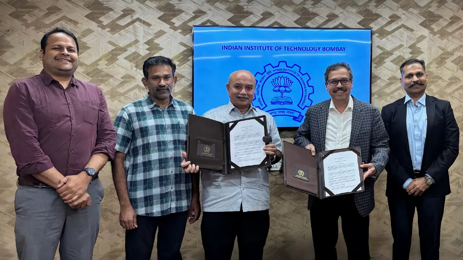 Tech Mahindra Inks MoU with IIT Bombay to Build 3D Digital Twin to Enable Smart Infrastructure